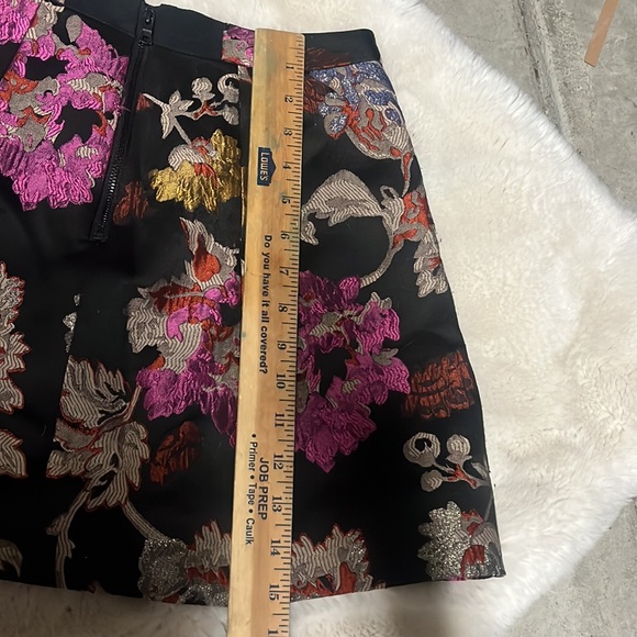 Alice + Olivia Brocade Metallic Floral Fit & Flare Skirt 🌵2 - Picture 13 of 15